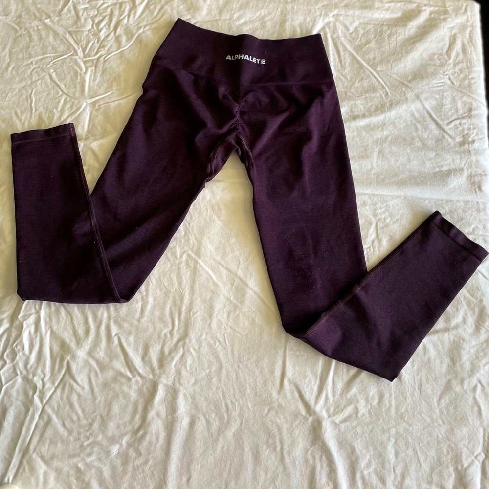 Alphalete leggings in Twilight, size Medium.